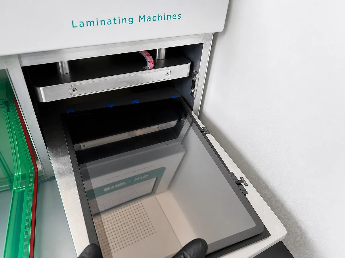 laminarka OCA
